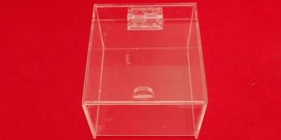 Caja-metacrilato-con-bisagras-opt-big