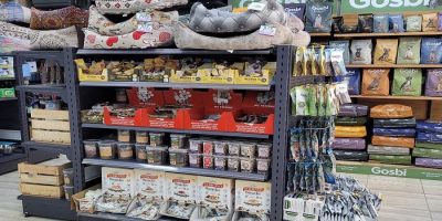 Góndola tienda mascotas-1