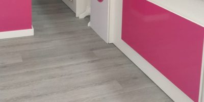 Mostrador para tienda de ropa